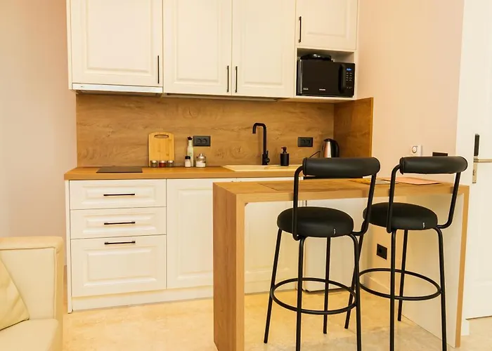 Coral Cane Apartment *