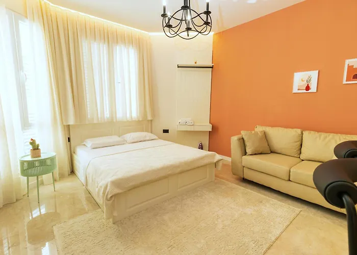 Coral Cane Apartment *